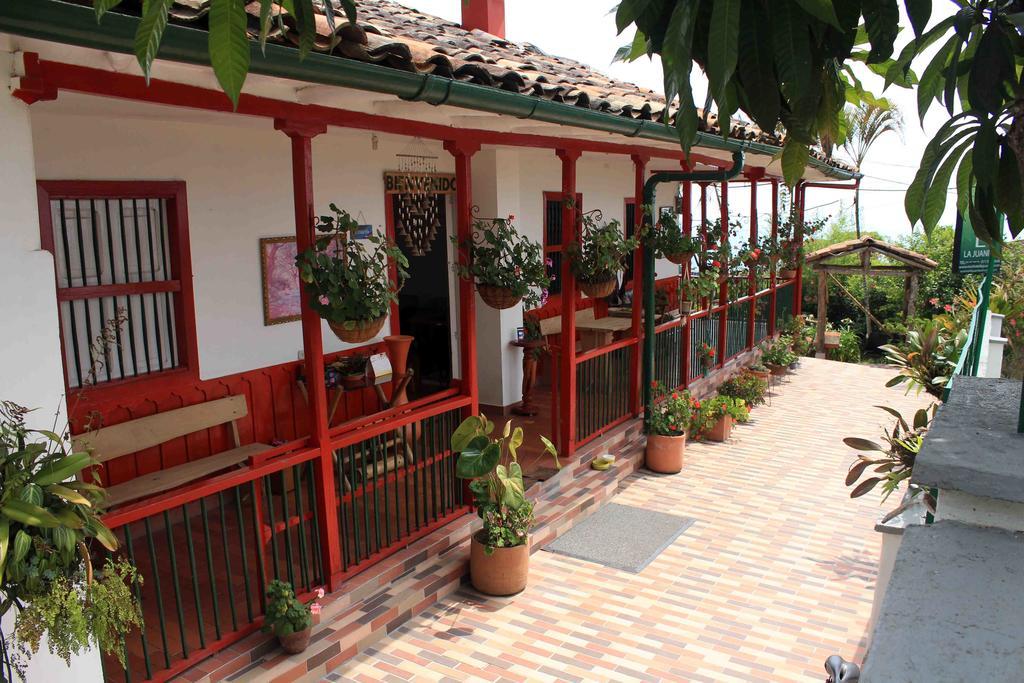 Eco Lodge La Juanita 马尼萨莱斯 外观 照片