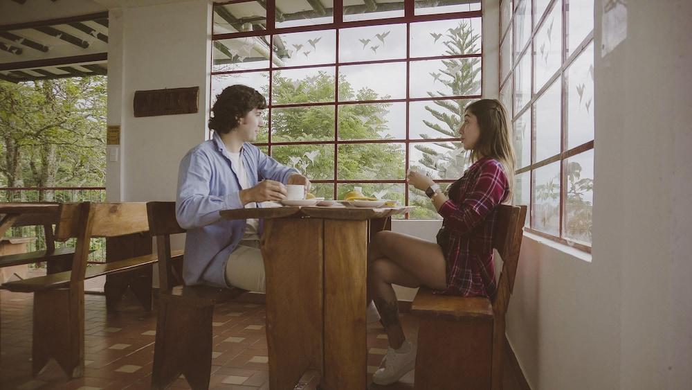 Eco Lodge La Juanita 马尼萨莱斯 外观 照片
