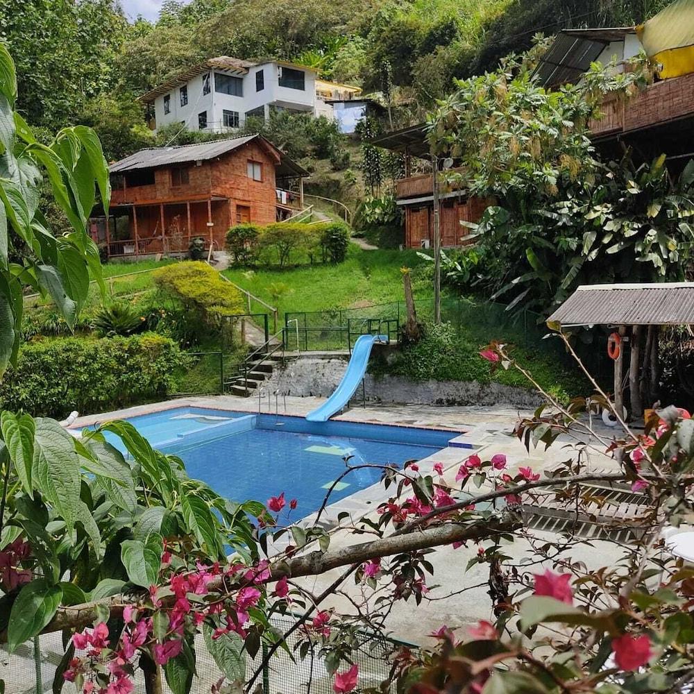 Eco Lodge La Juanita 马尼萨莱斯 外观 照片