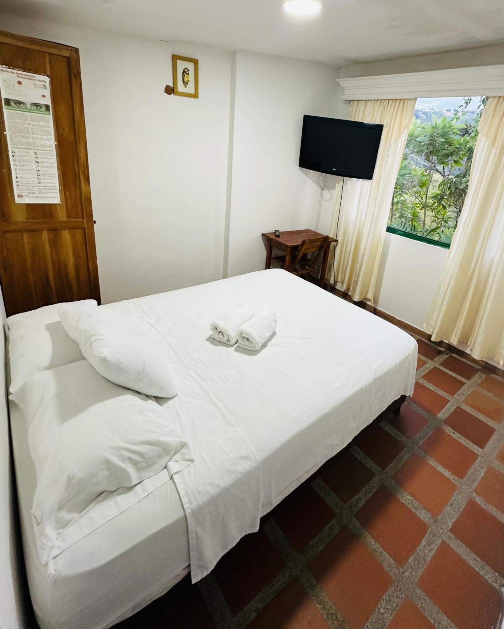 Eco Lodge La Juanita 马尼萨莱斯 外观 照片